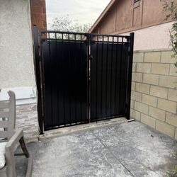 DOUBLE SWING GATES - STEEL FENCE & GATES