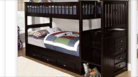 T/T staircase Bunk Bed W/attached Chest
