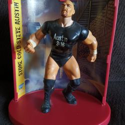 1997 Jakks Pacific WWF Ripped And Ruthless Stone Cold Steve Austin Figure