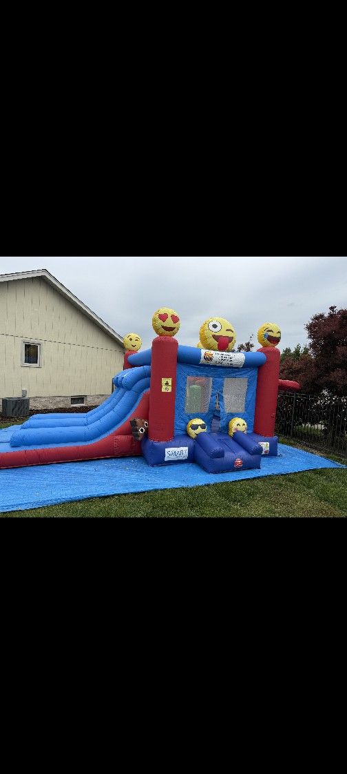 Emoji Bounce house Combo