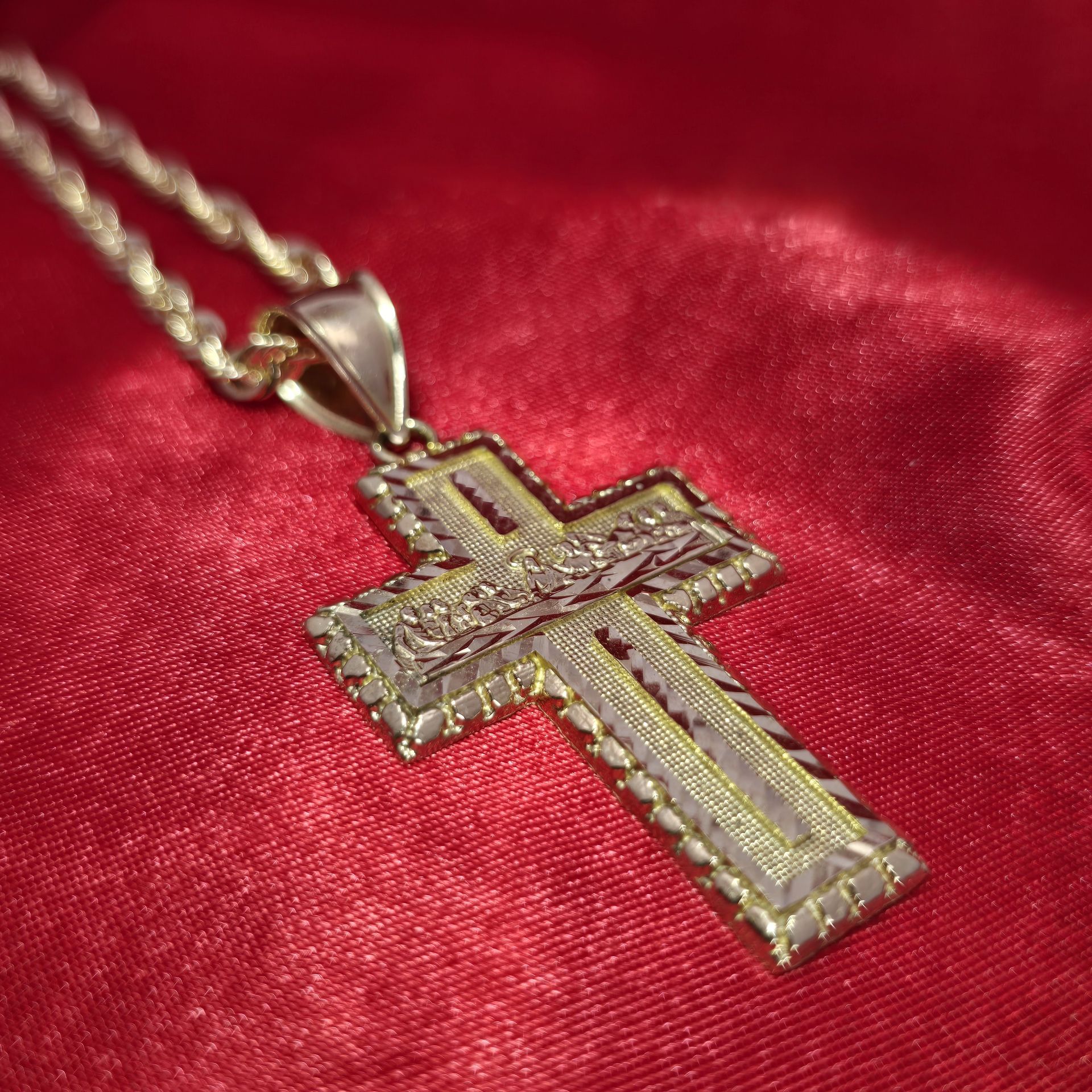 10k Gold Rope Chain & Cross Pendant