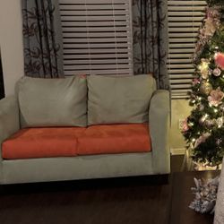 Living Room Furniture Sofa , Loveseat And Ottoman 