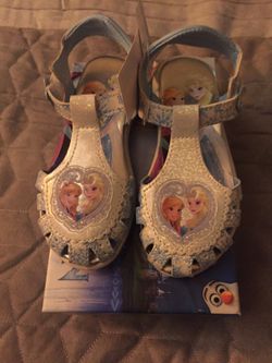 Disney Frozen Slippers size 9