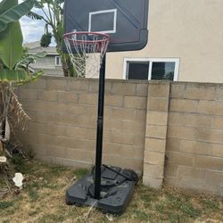 Basketball Hoop 