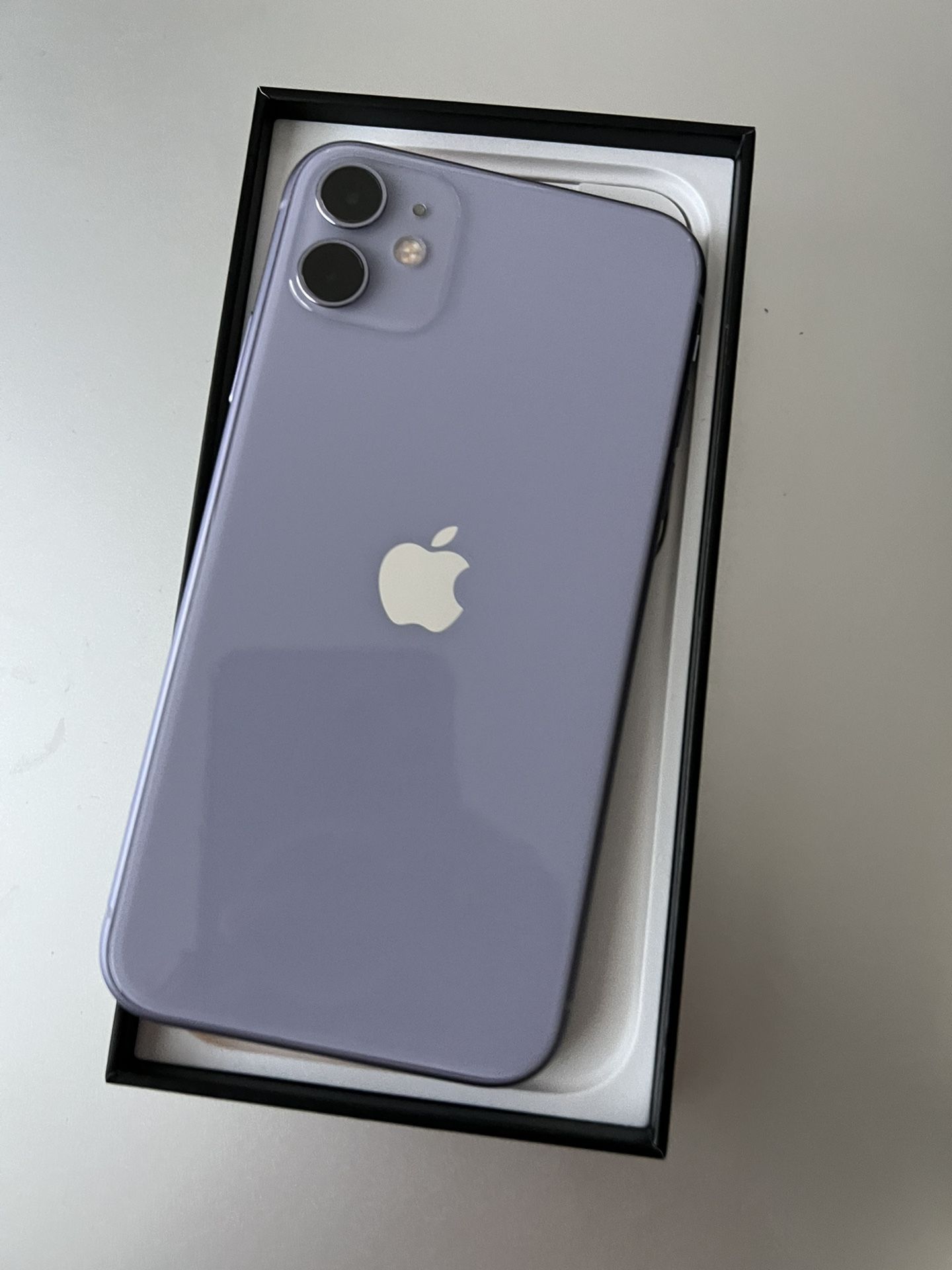 Iphone 11 Purple 64GB ANY CARRIER PURPLE