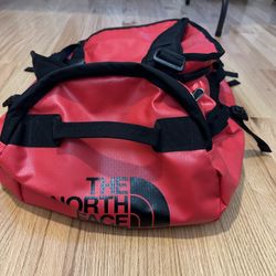 The North Face Base Camp Duffel 35 L w/ Storage Bag New No Tags