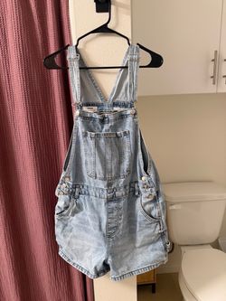 Light Wash Denim Overall Shorts Women’s Size 8