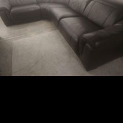 SECTIONAL GENUINE LEATHER RECLINER ELECTRIC ⚡ BLACK COLOR.. DELIVERY SERVICE AVAILABLE 💥💥💥🚚💥