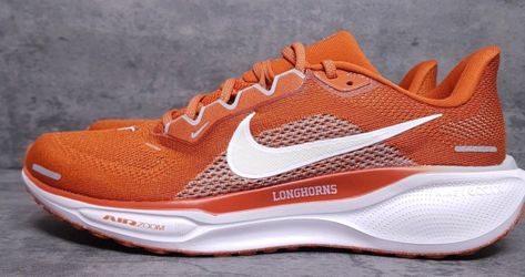 NIKE Zoom Pegasus 41 Texas Longhorns Running Shoes Mens Size 9 Burnt Orange