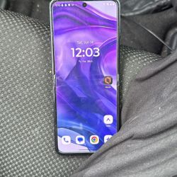 Motorola Razr 2024 Plus