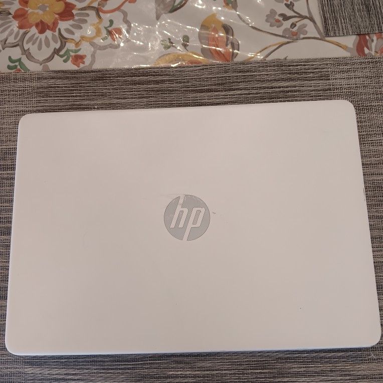 Very Nice White Chromebook 