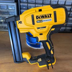 Dewalt 18g Stapler Crown 