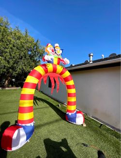 10 ft Clowm Halloween Inflatable