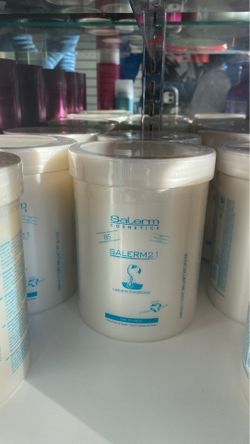 Producto para el pelo Salerno $45