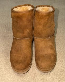 UGGs Australia Classic Short Men’s 9