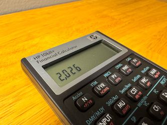 HP 10bII+ Financial Calculator (Very good condition with new batteries)