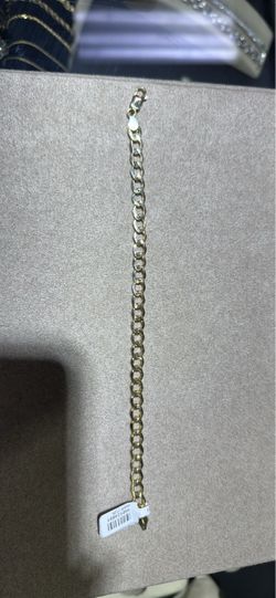 14k yg 8.5” Cuban bracelet