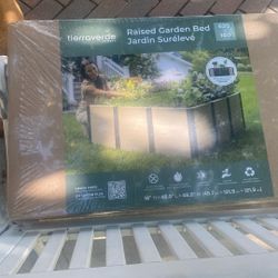 Raised Garden Bed 