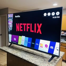 L/G 70” Smart Tv HDR UHD 4k! 7-Series!