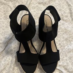 Black wedge heel