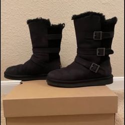 New Condition - Black Suede Leather UGG Boots women - Size 7
