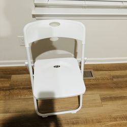 12 Pack Of White Folding Chairs
