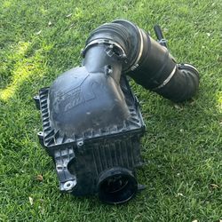13-18 Dodge RAM 2(contact info removed) 6.7L Diesel Cummins Factory Air Cleaner Box Intake OEM