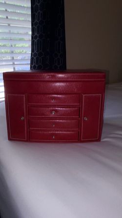 Jewelry Box / Jewelry Organizer – Red