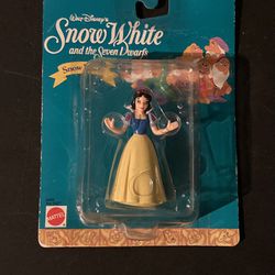 1992 Carded Vintage Snow White Figure