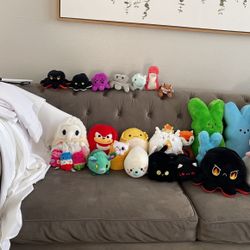 ✨Huge Plushie Lot(Various Types & Prices)✨