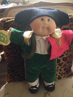 VINTAGE CABBAGE PATCH KID DOLL WITH (TORERO) MATADOR OUTFIT AND TAG