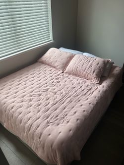 Inflatable bed, full