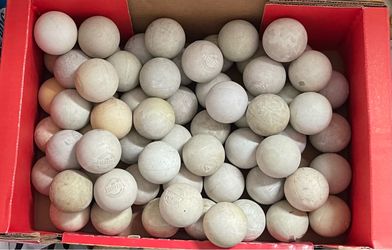 Lacrosses balls