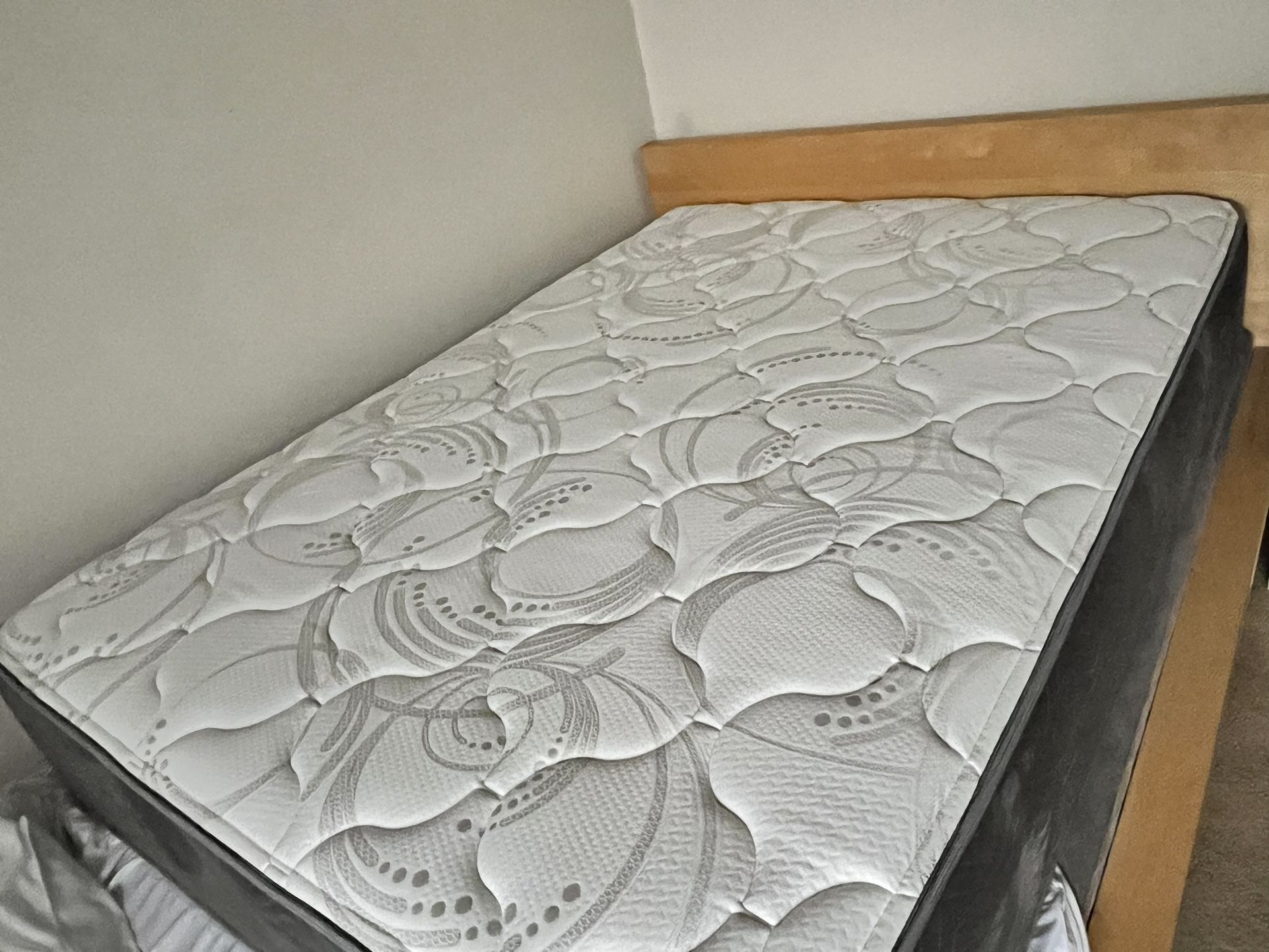 Mattress, Bedframe, Box Spring