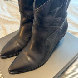 Vince Camuto Black Boots 9