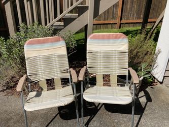 Vintage Folding Lawn Chairs Set of 2