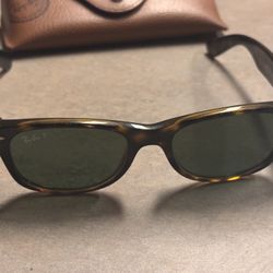 Ray-Ban Polarized Wayfarer Tortoise