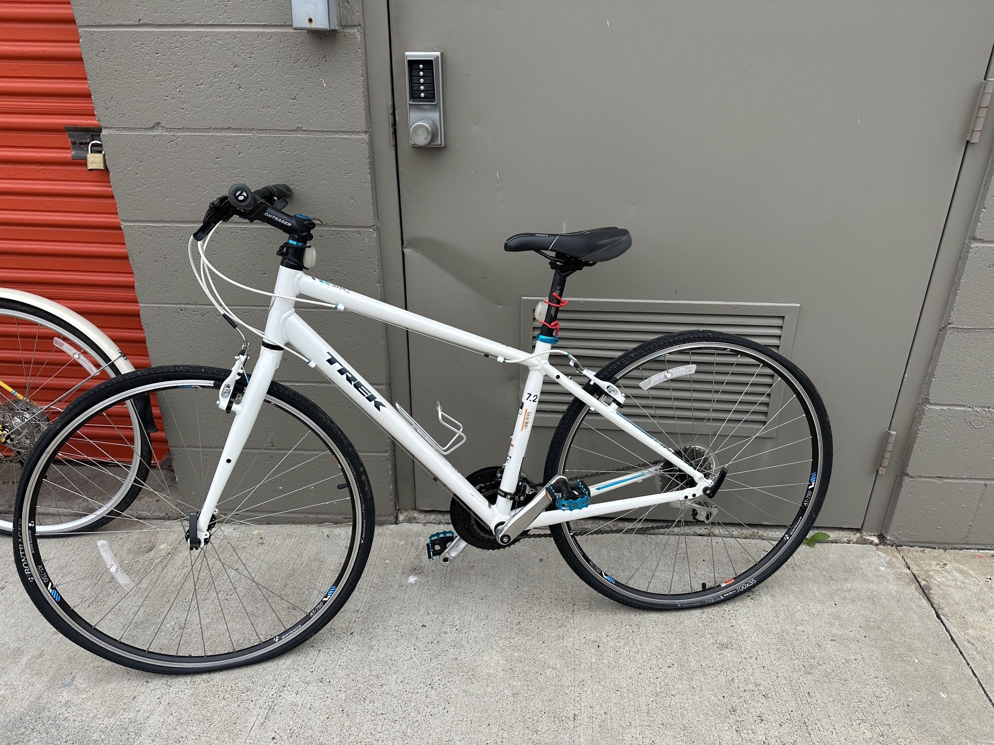 Trek Women’s Road Bike/Bicycle