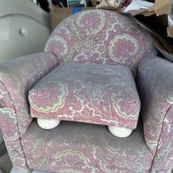 Classic Toile Kids Chair