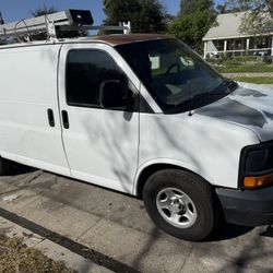 2007 Chevy Van 