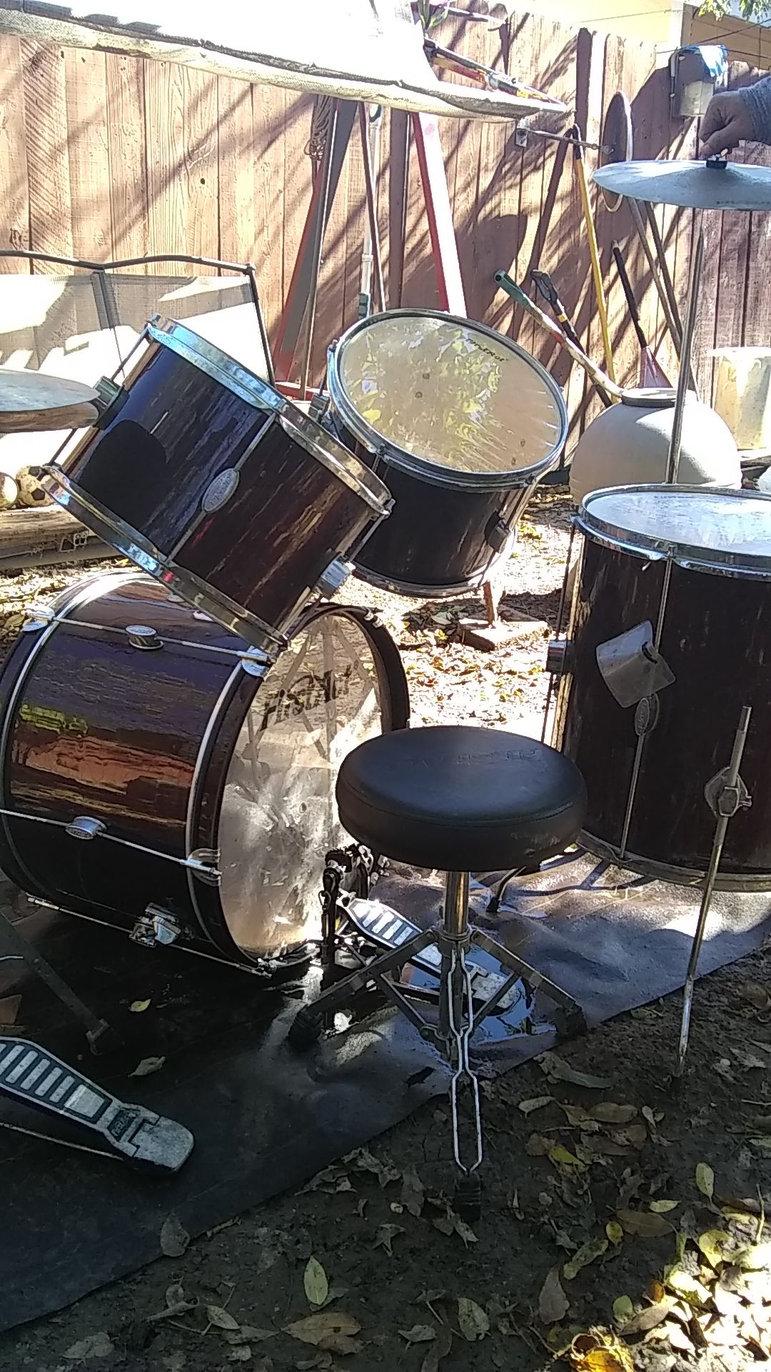 First act drum set