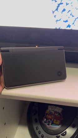 Nintendo DSi XL Bronze Handheld System - Working
