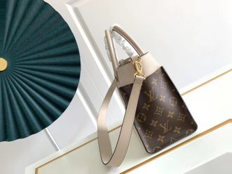 Louis Vuitton Monceau Briefcase Handbag for Sale in South Brunswick  Township, NJ - OfferUp