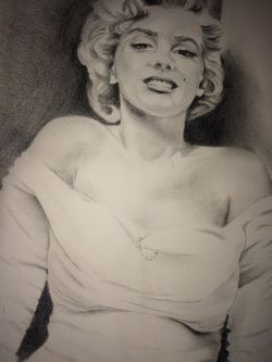 Marilyn Monroe pencil drawing