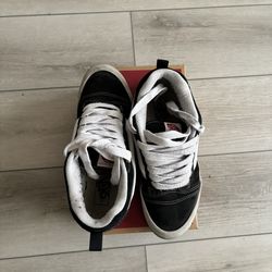 Vans Knu Skool