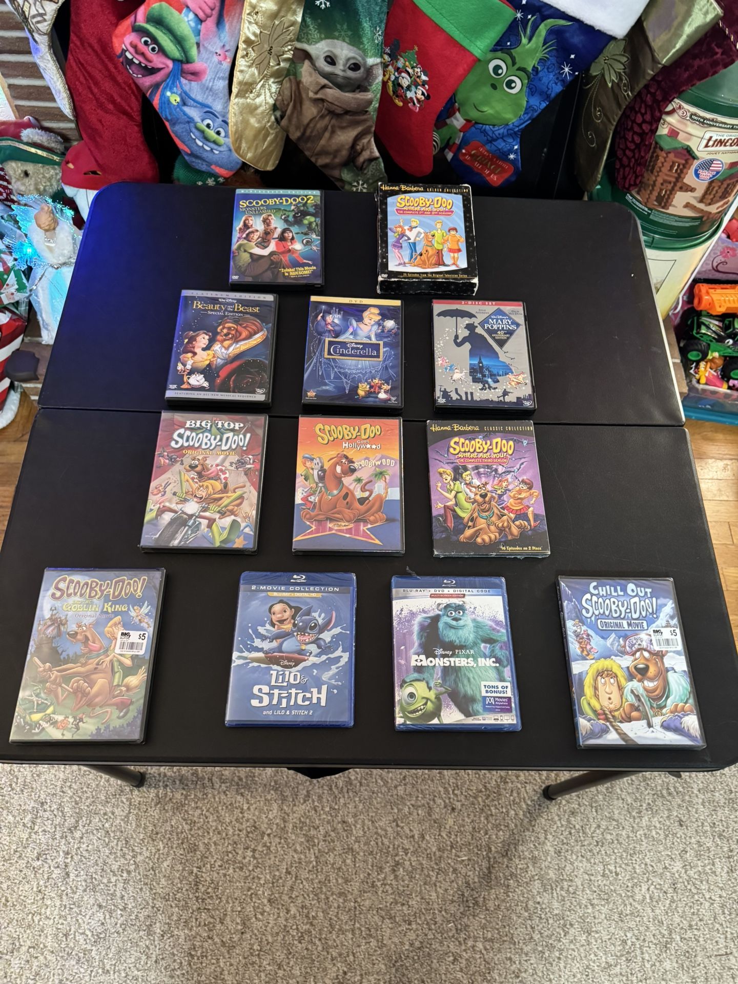12 Kids Disney & Scooby-Doo Blu-Ray/DVD’s