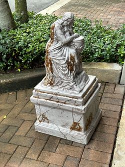 Halloween Gothic Weeping Woman Garden Statue with Pedestal Resin Plastic 18x16 h 38