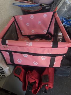 Travel seat for small dog