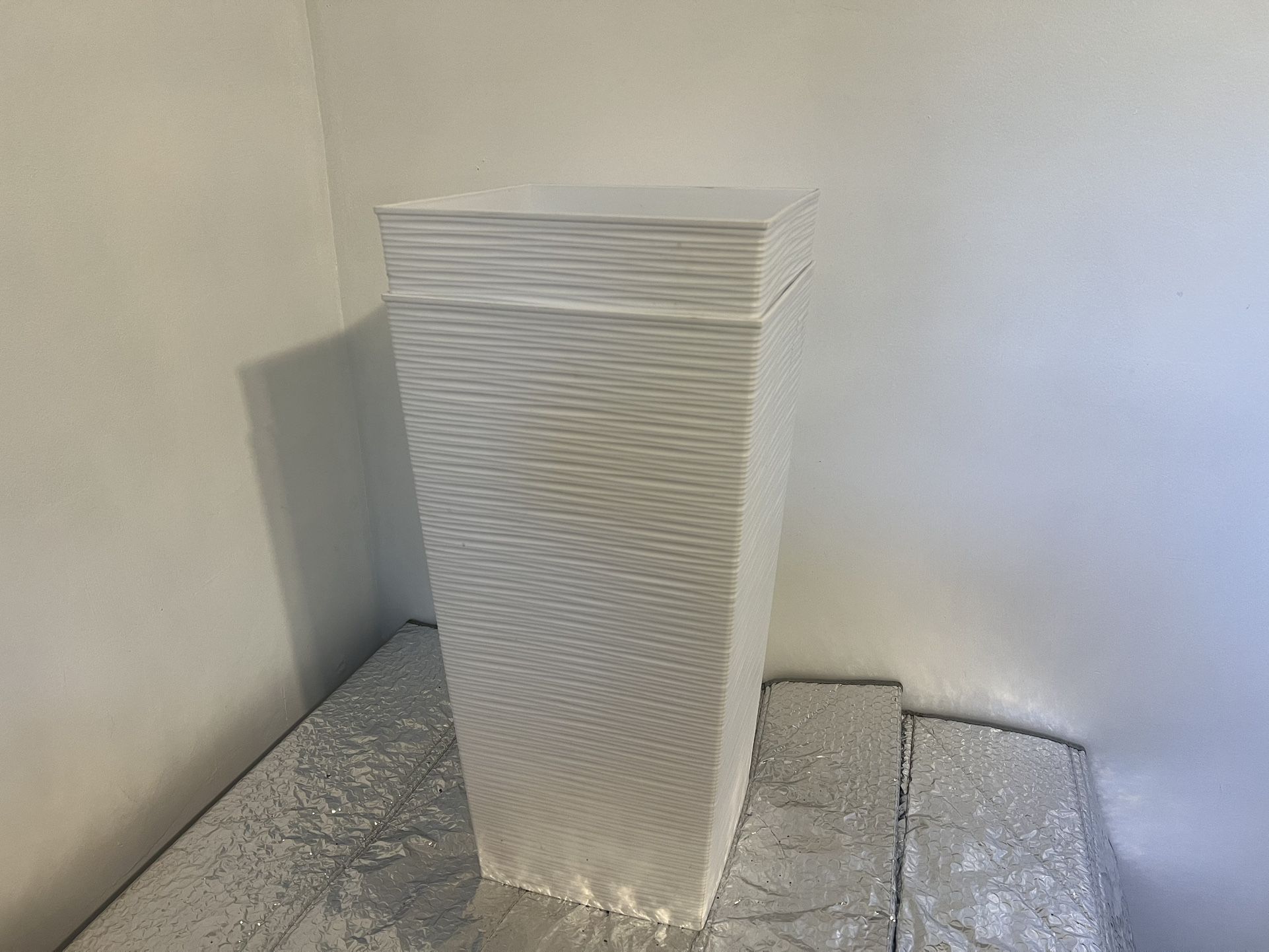 2 Artificial Plant Pot
