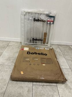 Extra Wide Pet Gate / Safety Gate - Fits Openings 29” - 48”